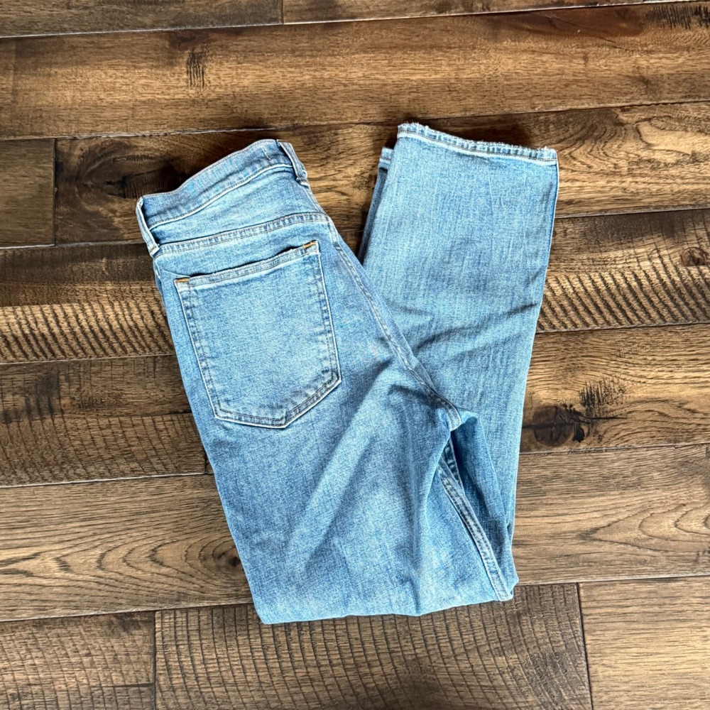 Abercrombie & Fitch 90s Ankle Straight Ultra High Rise Light Wash Jeans Size 30